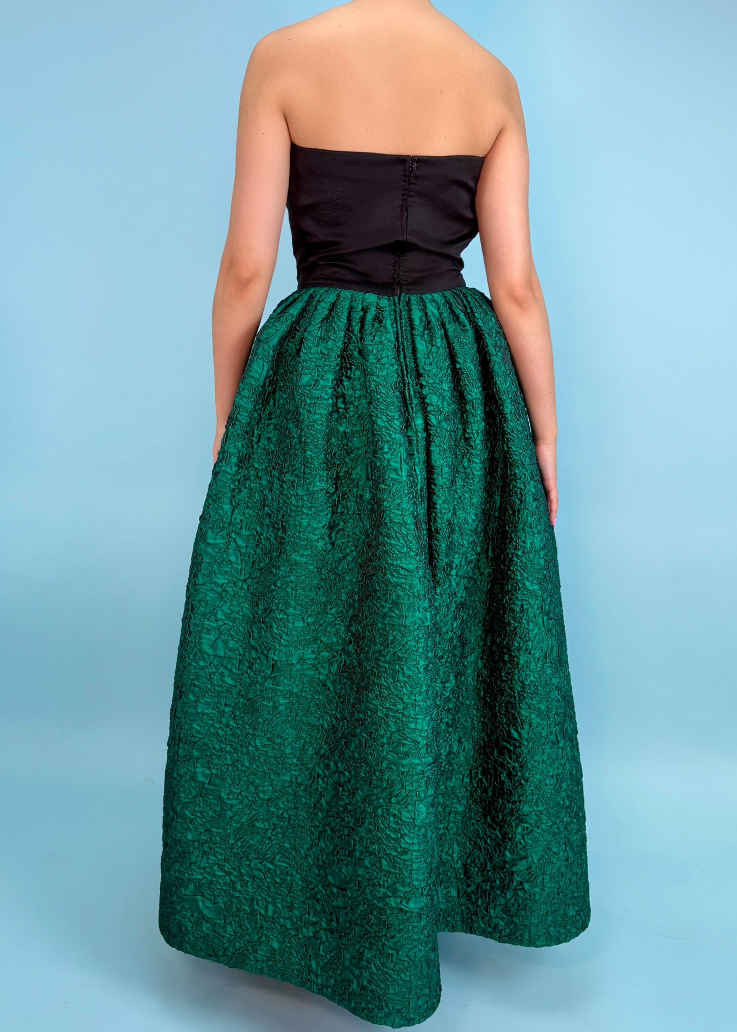 Nina Ricci 1990s Haute Couture Emerald Green Strapless Silk Gown