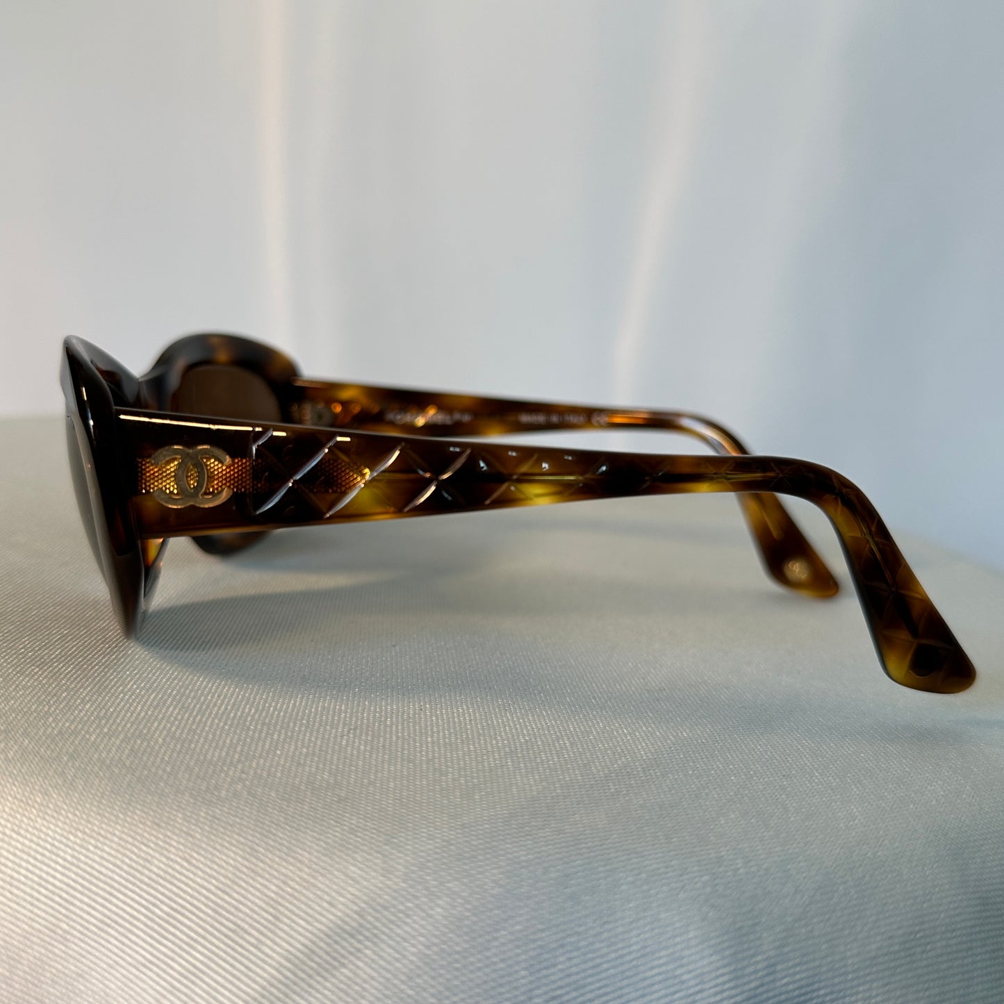 Chanel Tortoiseshell Quilted Arm Gold CC Sunglasses