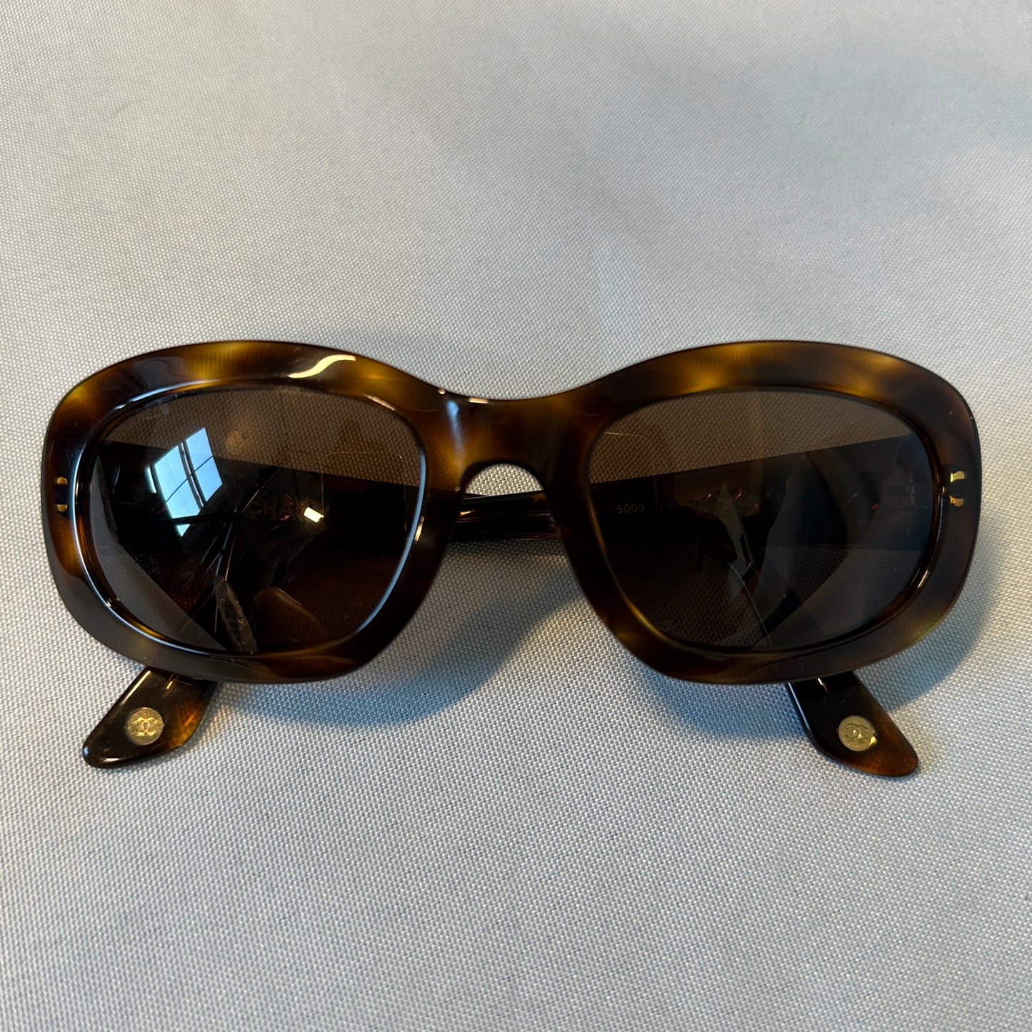 Chanel Tortoiseshell Quilted Arm Gold CC Sunglasses