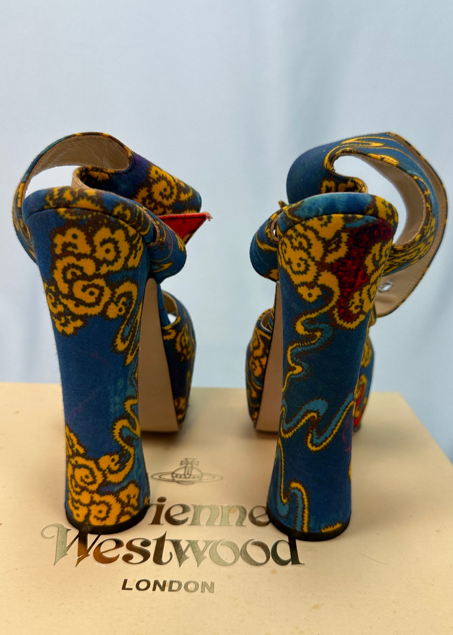 Vivienne Westwood Spring 2013 Runway ‘Tea Garden’ Platform Heels