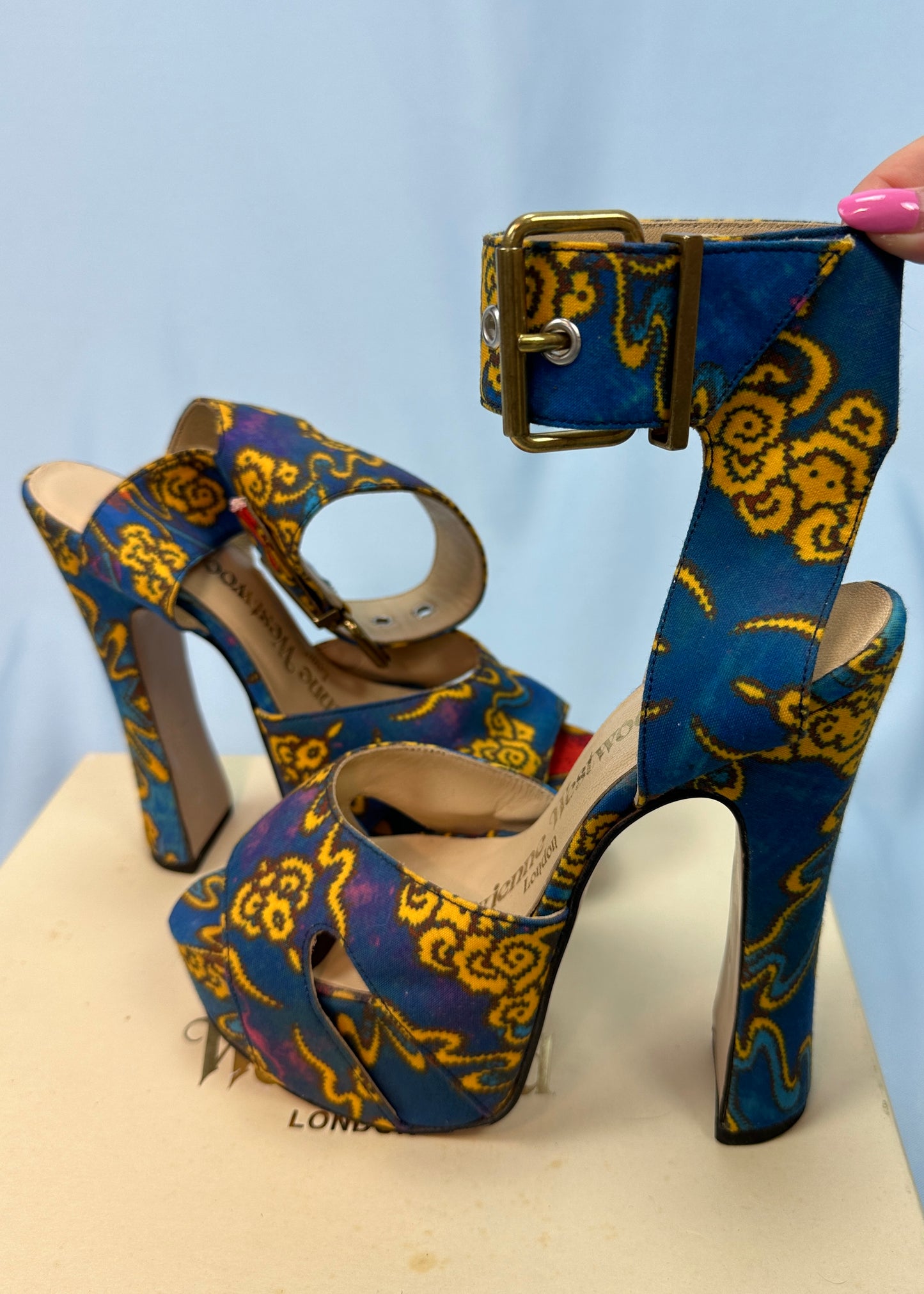 Vivienne Westwood Spring 2013 Runway ‘Tea Garden’ Platform Heels