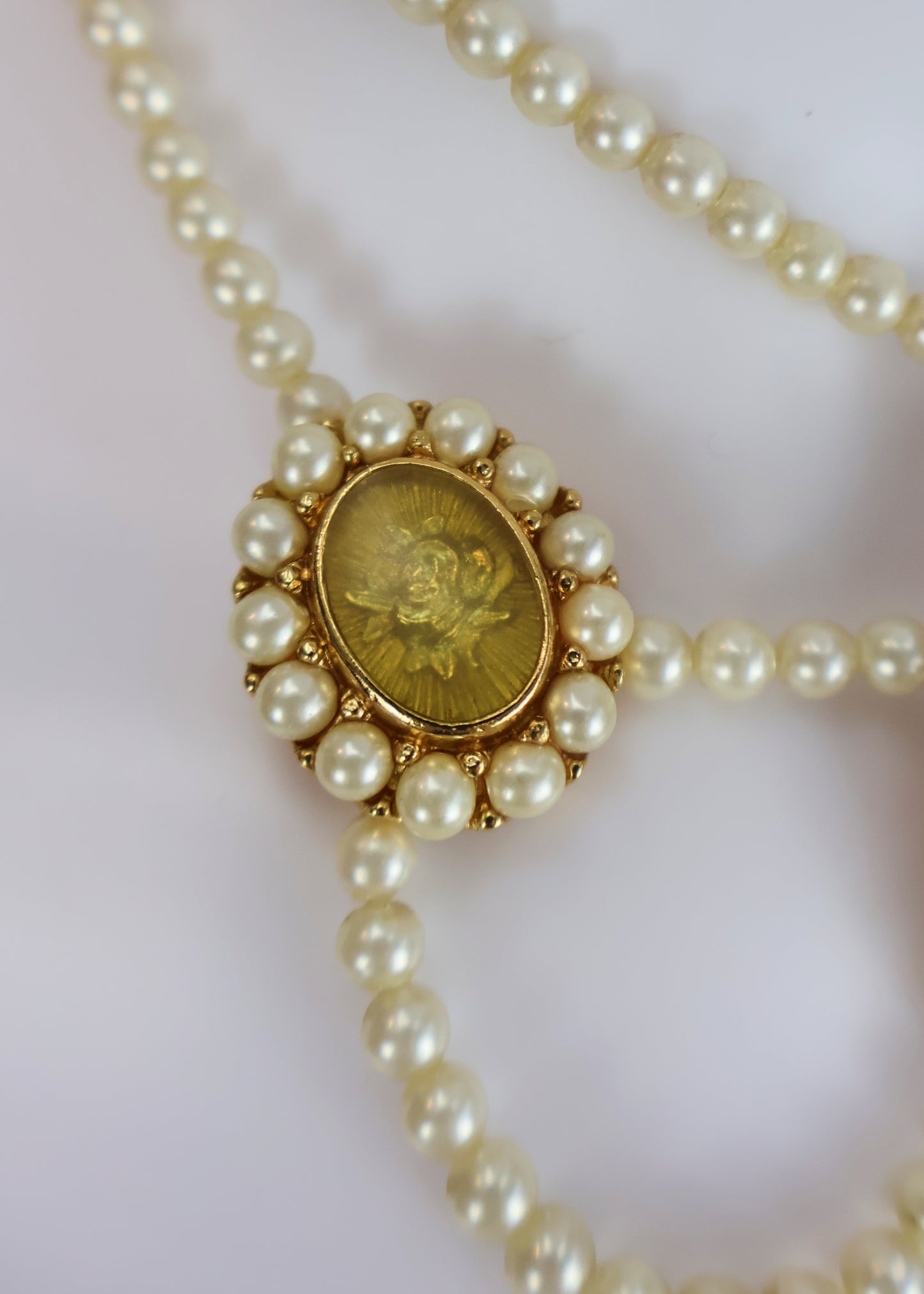 Dior 1998 Pearl & Rose Cameo Draped Necklace