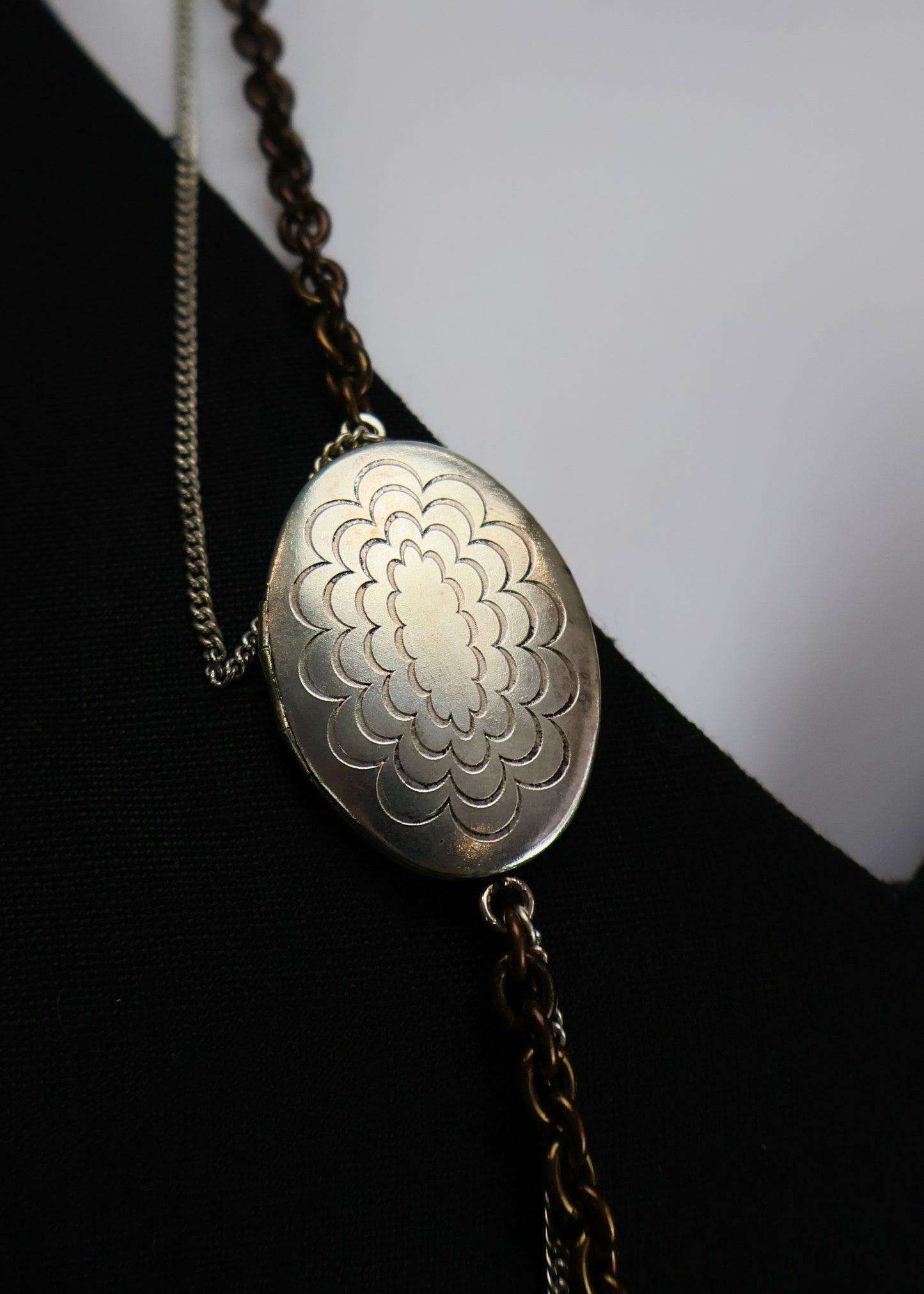 Chloé Fall 2006 Locket Pendant Multichain Necklace