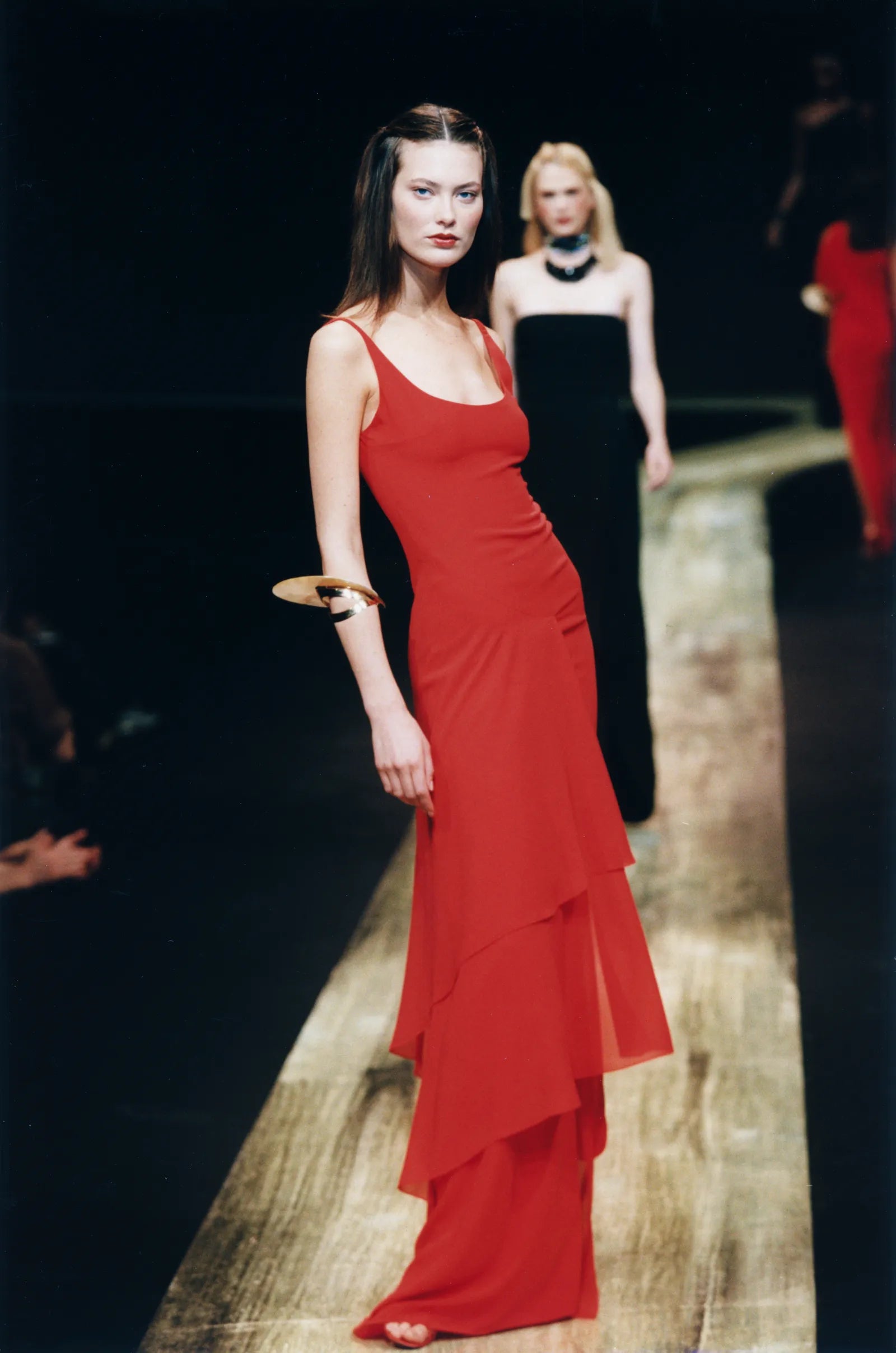Valentino Spring 1998 Runway Red Silk Chiffon Tiered Gown