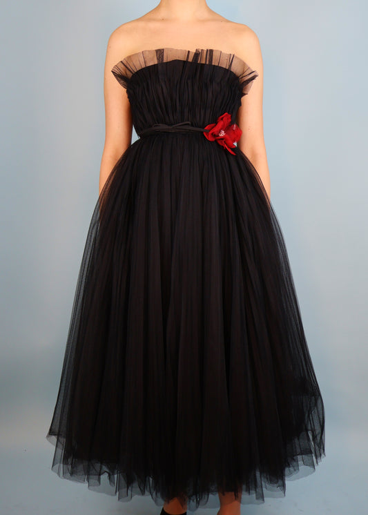 Dior Fall 2021 Runway Black Strapless Floral Belt Tulle Gown