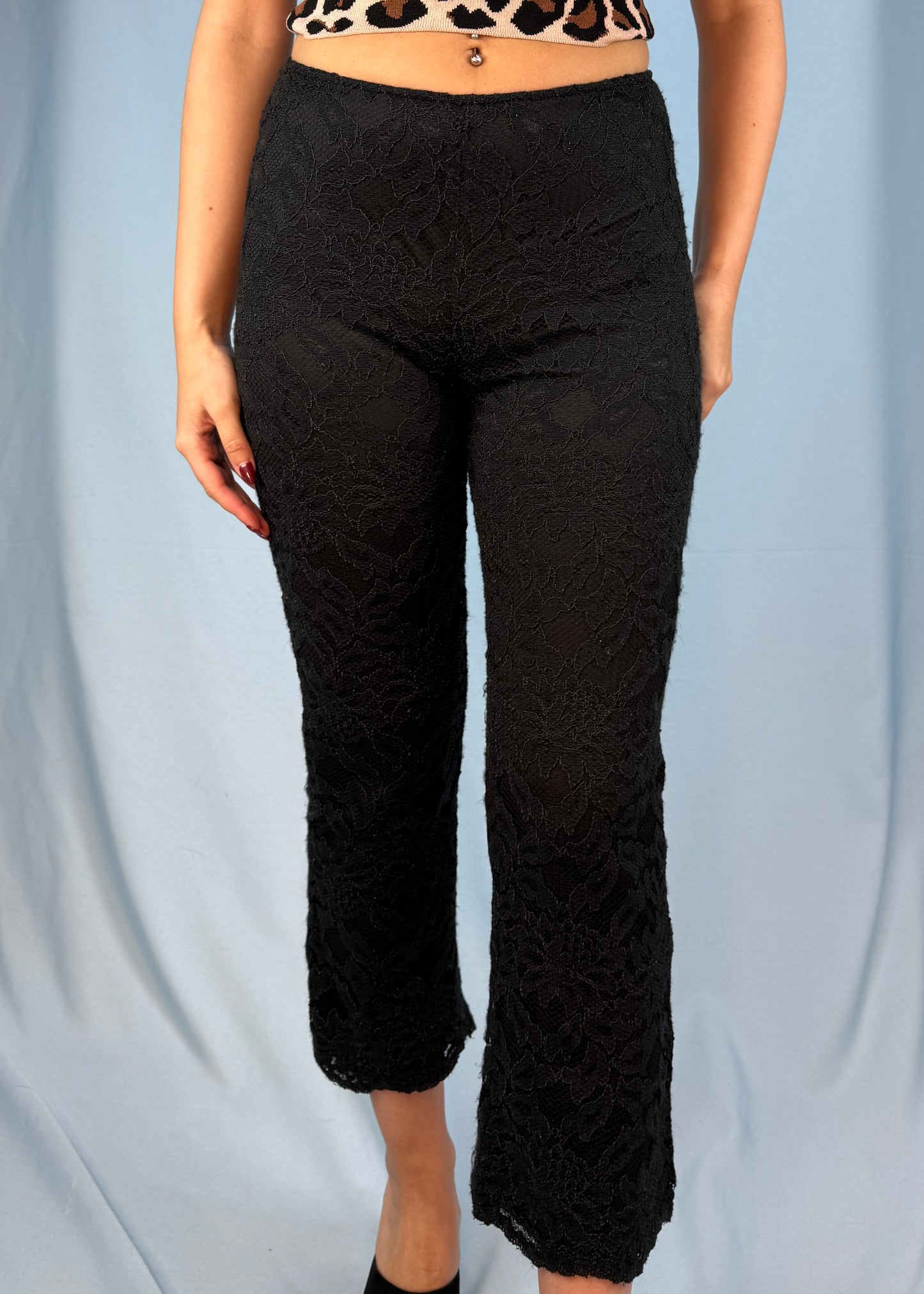 Betsey Johnson Black Lace Cropped Capri Pants