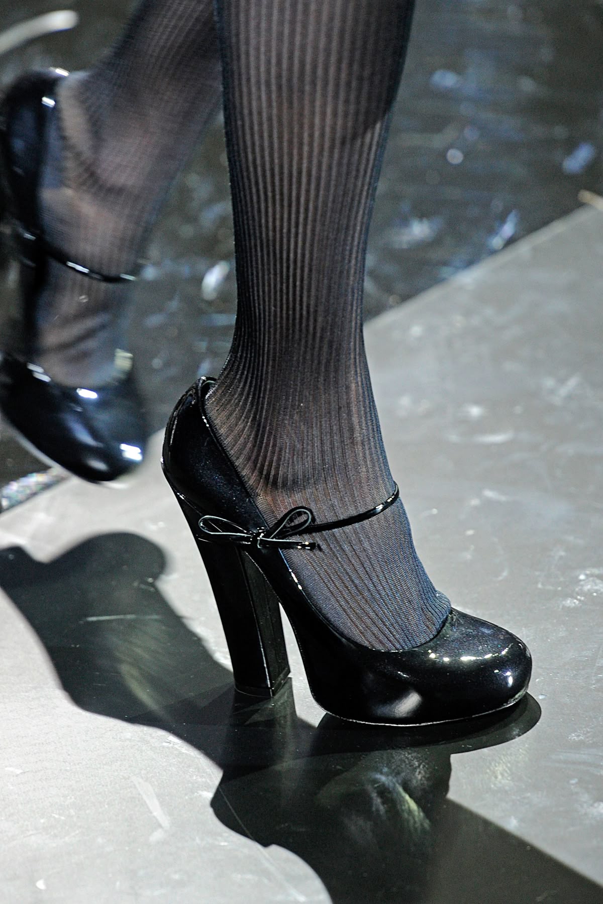 Louis Vuitton Fall 2011 Runway Black Leather "Fetish Pumps" Heels