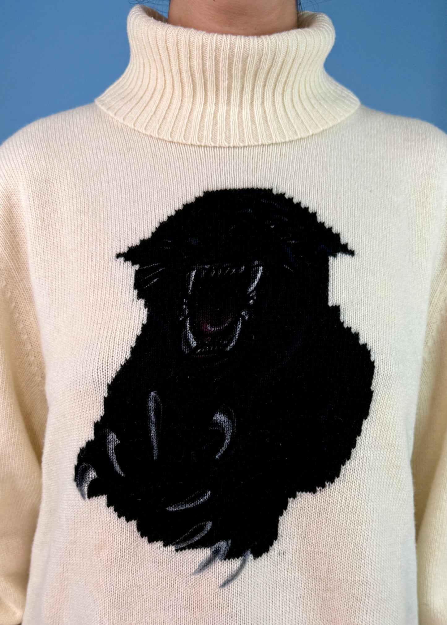 *Menswear* Versace Fall 2000 Panther Head Cream Knitted Sweater