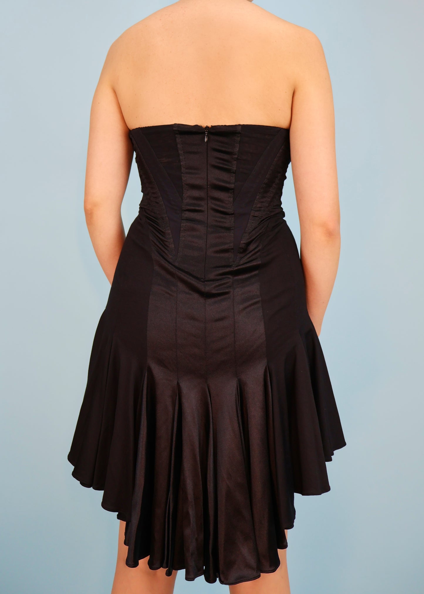 Alexander McQueen Fall 2003 Black Corseted Strapless Dress