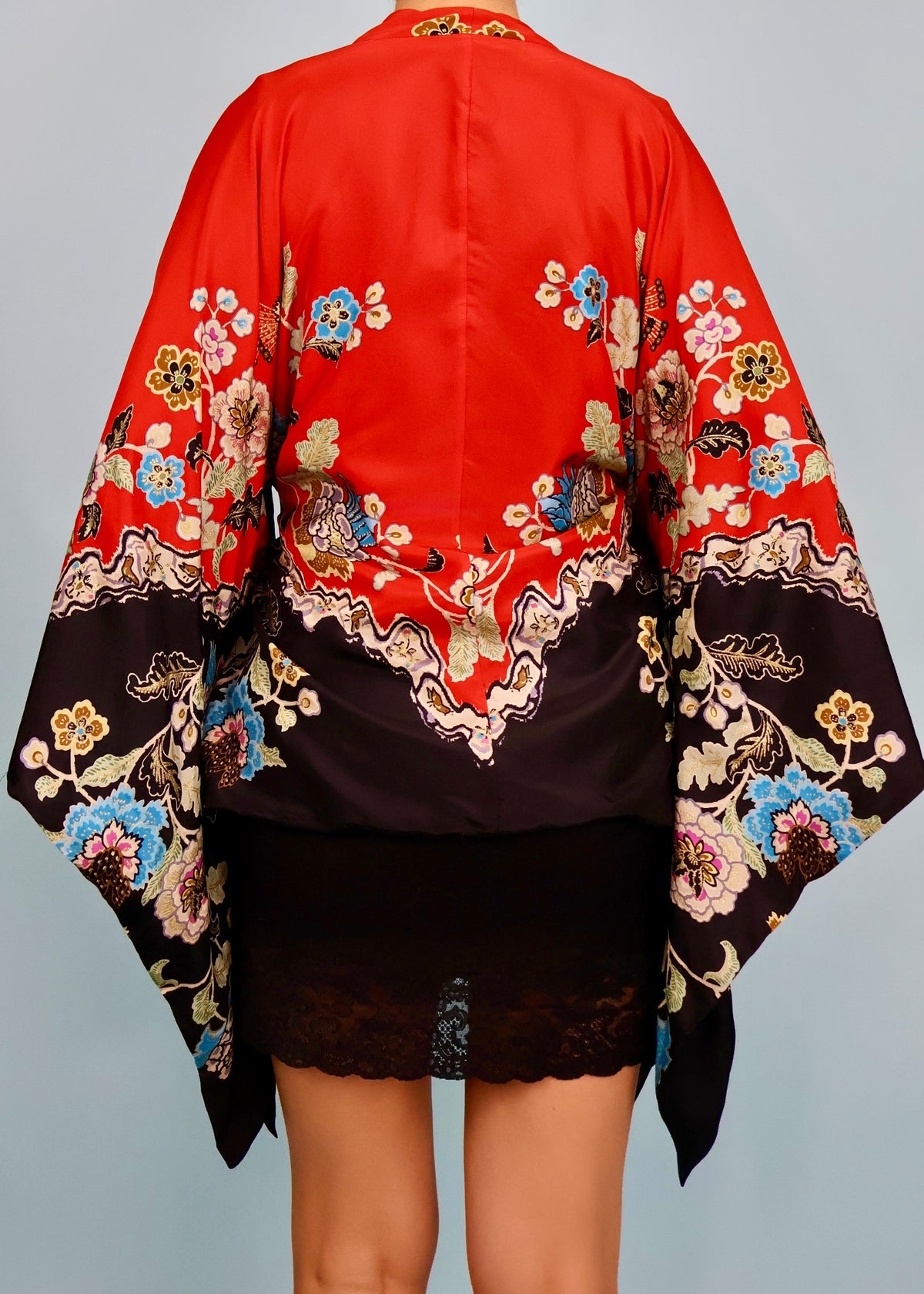 Roberto Cavalli Spring 2003 Red Silk Chinoiserie Print Kimono Jacket