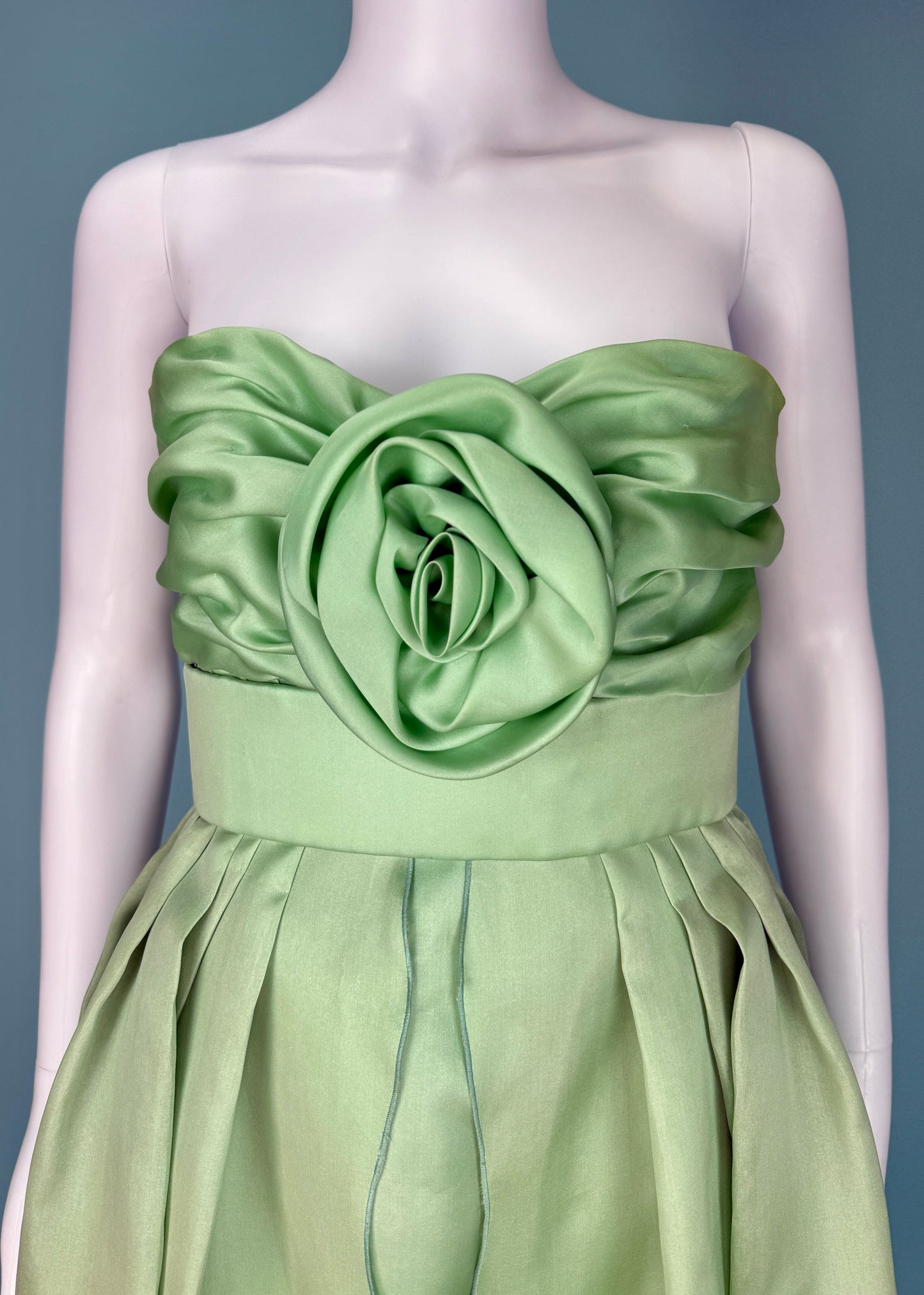 Chloé Spring 1991 Runway Green Silk Corsage Strapless Gown