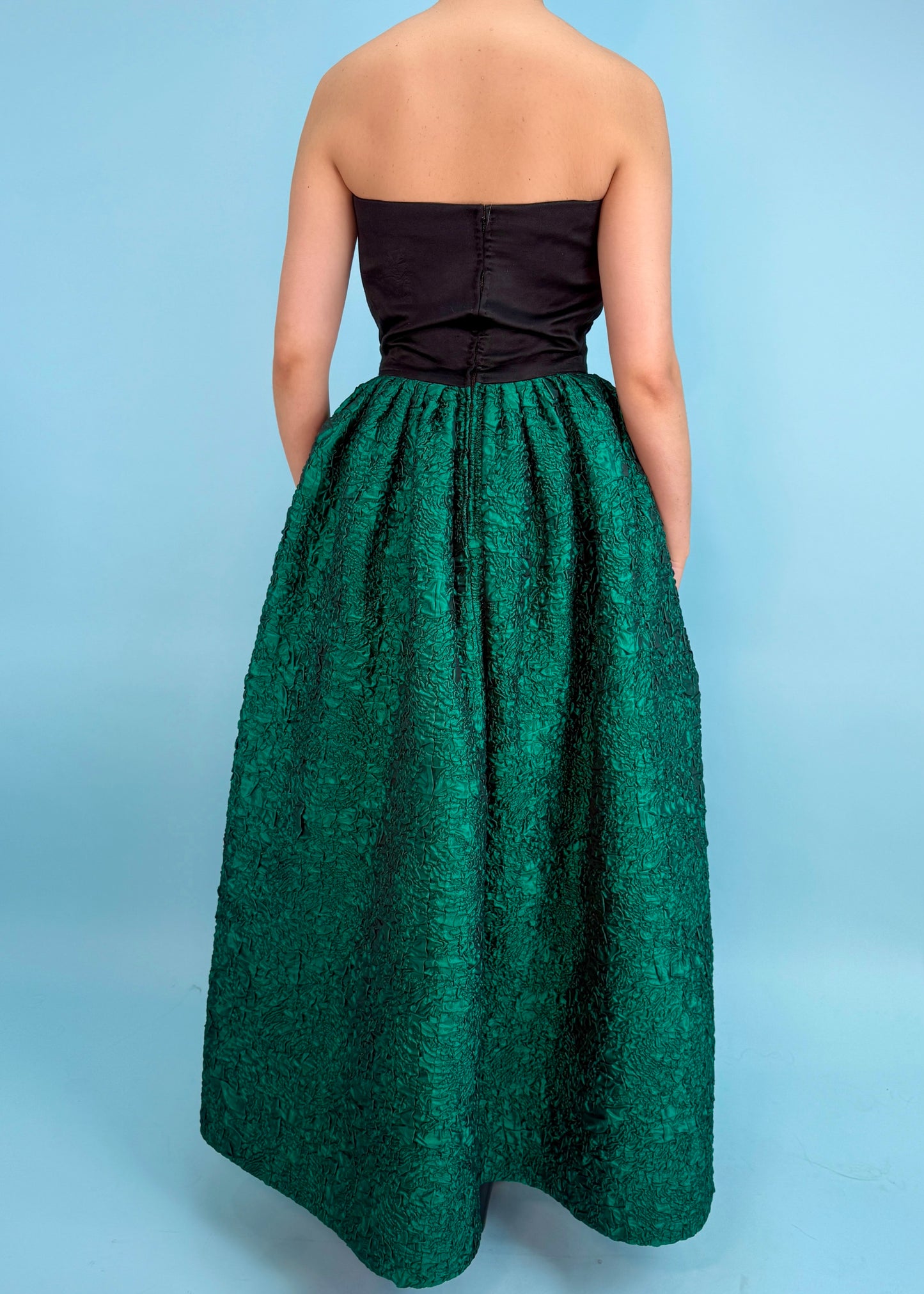 Nina Ricci 1990s Haute Couture Emerald Green Strapless Silk Gown