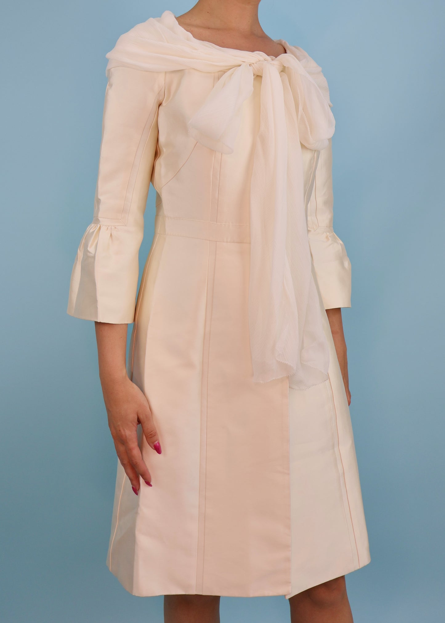 Louis Vuitton Spring 2006 White Silk & Chiffon Tie Up Dress Coat