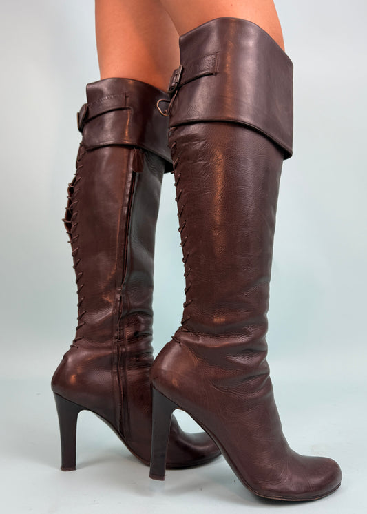 Alexander McQueen Fall 2002 Brown Leather Lace Up Fold Over Heeled Boots
