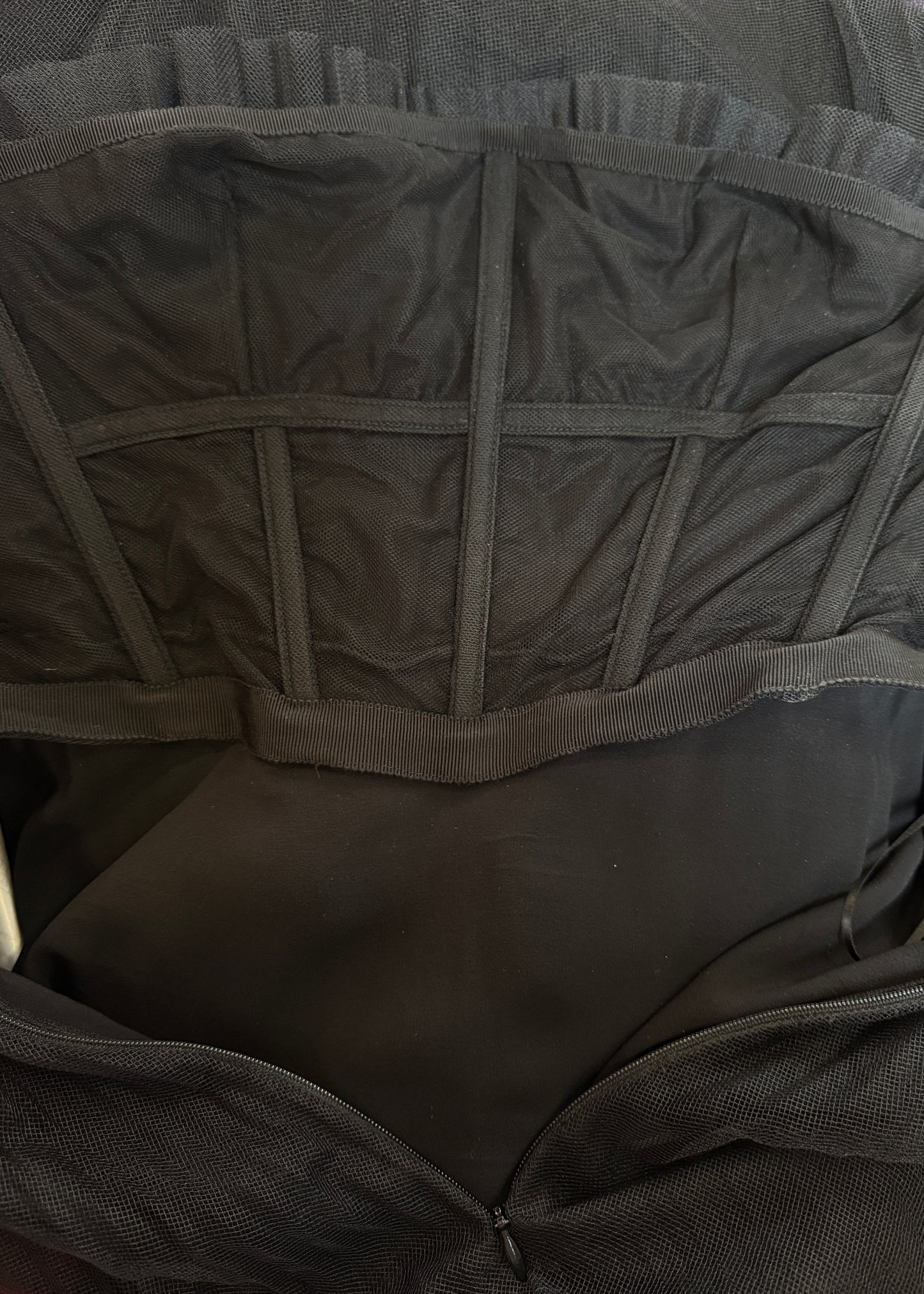 Dior Fall 2021 Runway Black Strapless Floral Belt Tulle Gown