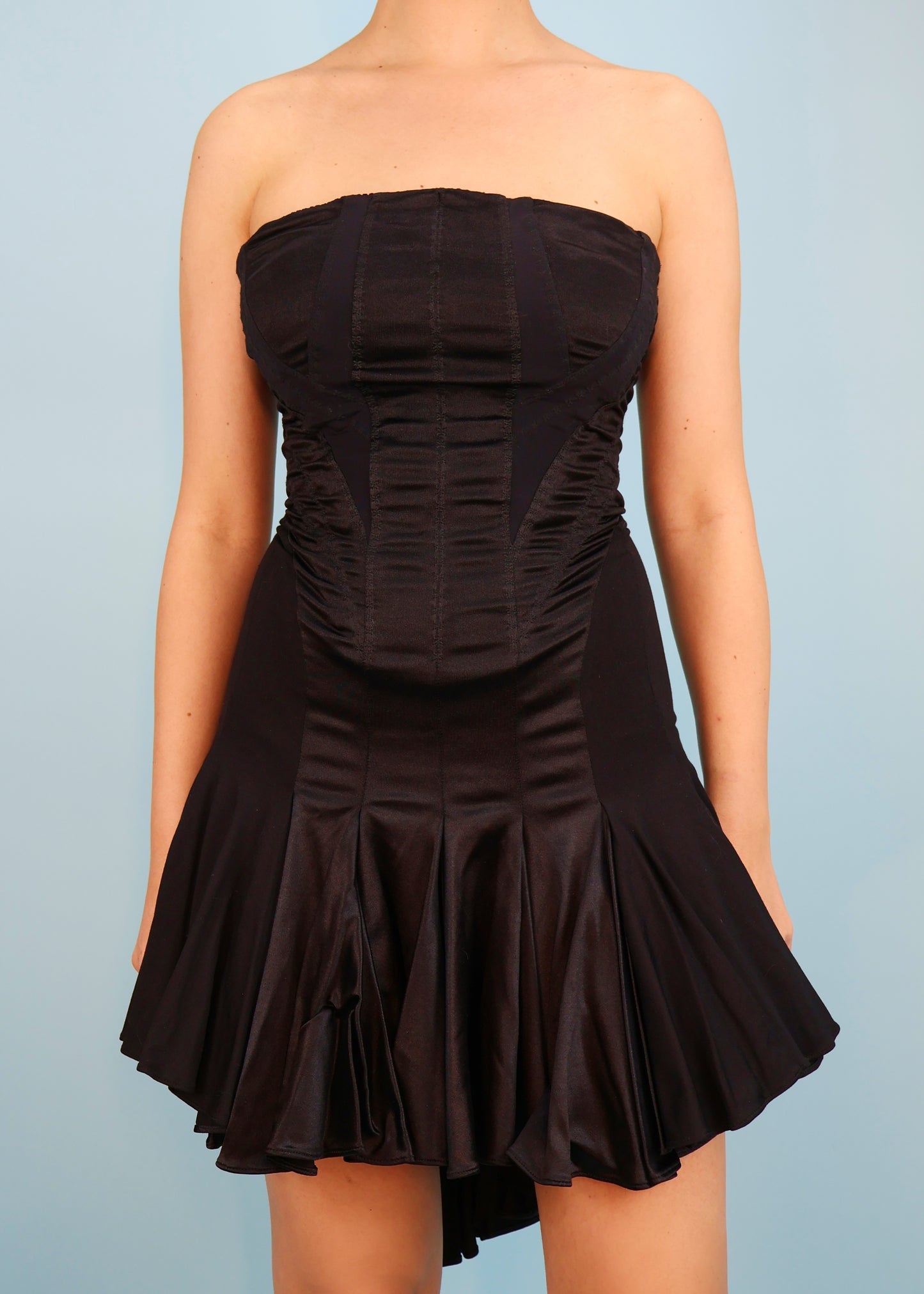 Alexander McQueen Fall 2003 Black Corseted Strapless Dress