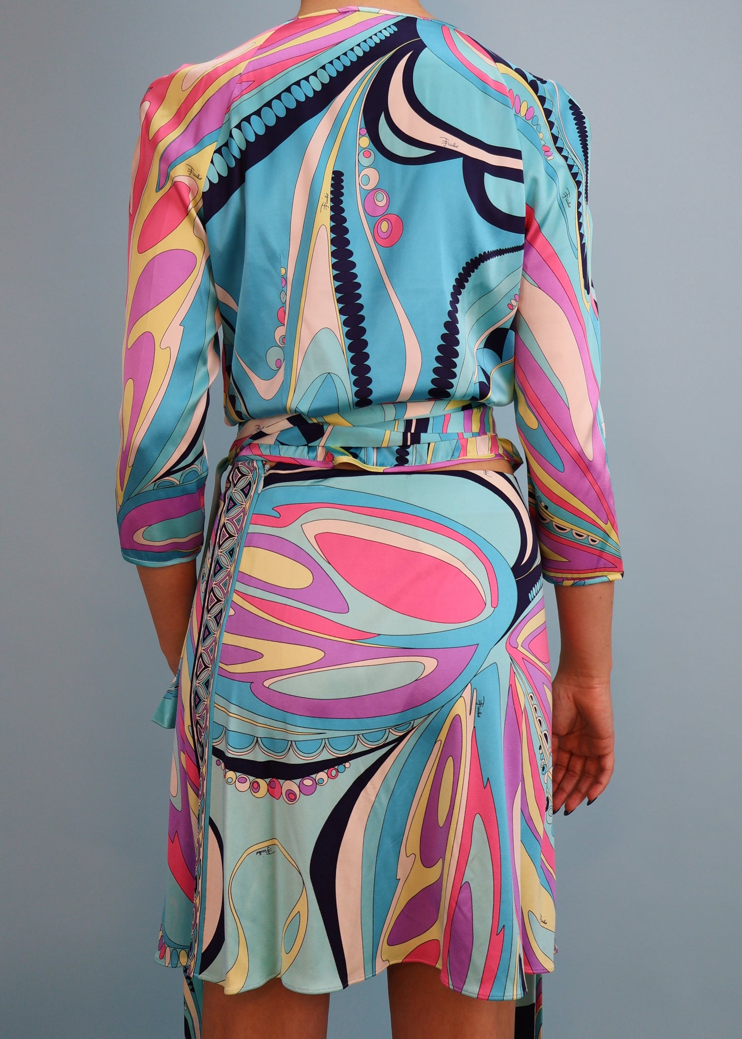 Emilio Pucci Spring 2007 Blue Pattern Silk Skirt & Wrap Top Two Piece Set