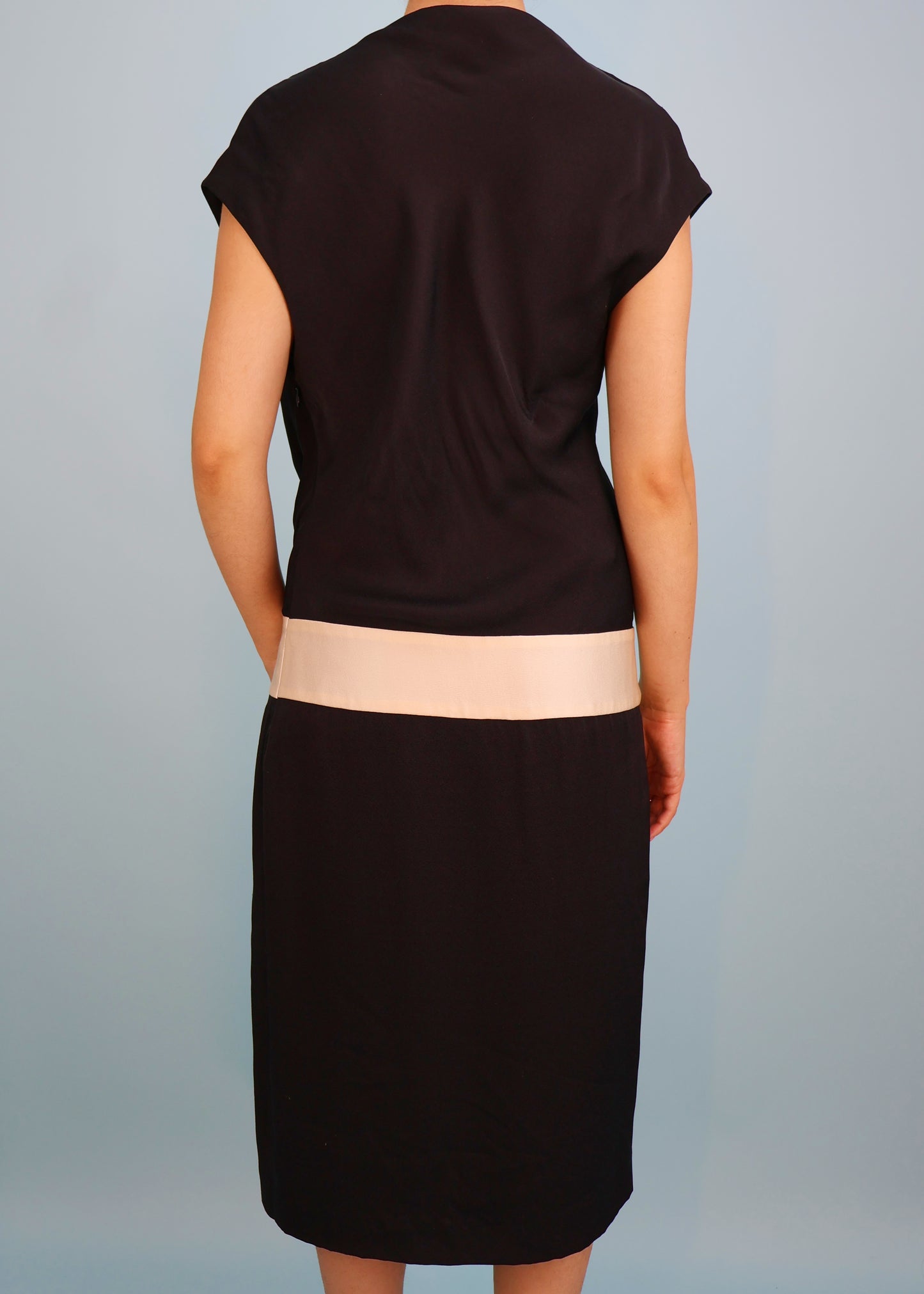 Alexander McQueen Fall 2007 Black & Cream Sash Silk Dress