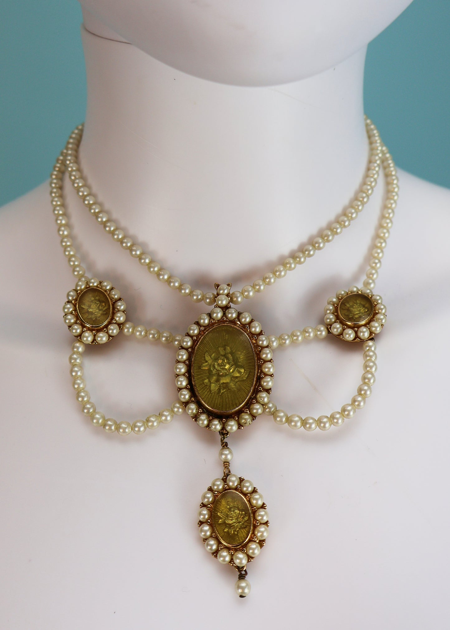 Dior 1998 Pearl & Rose Cameo Draped Necklace