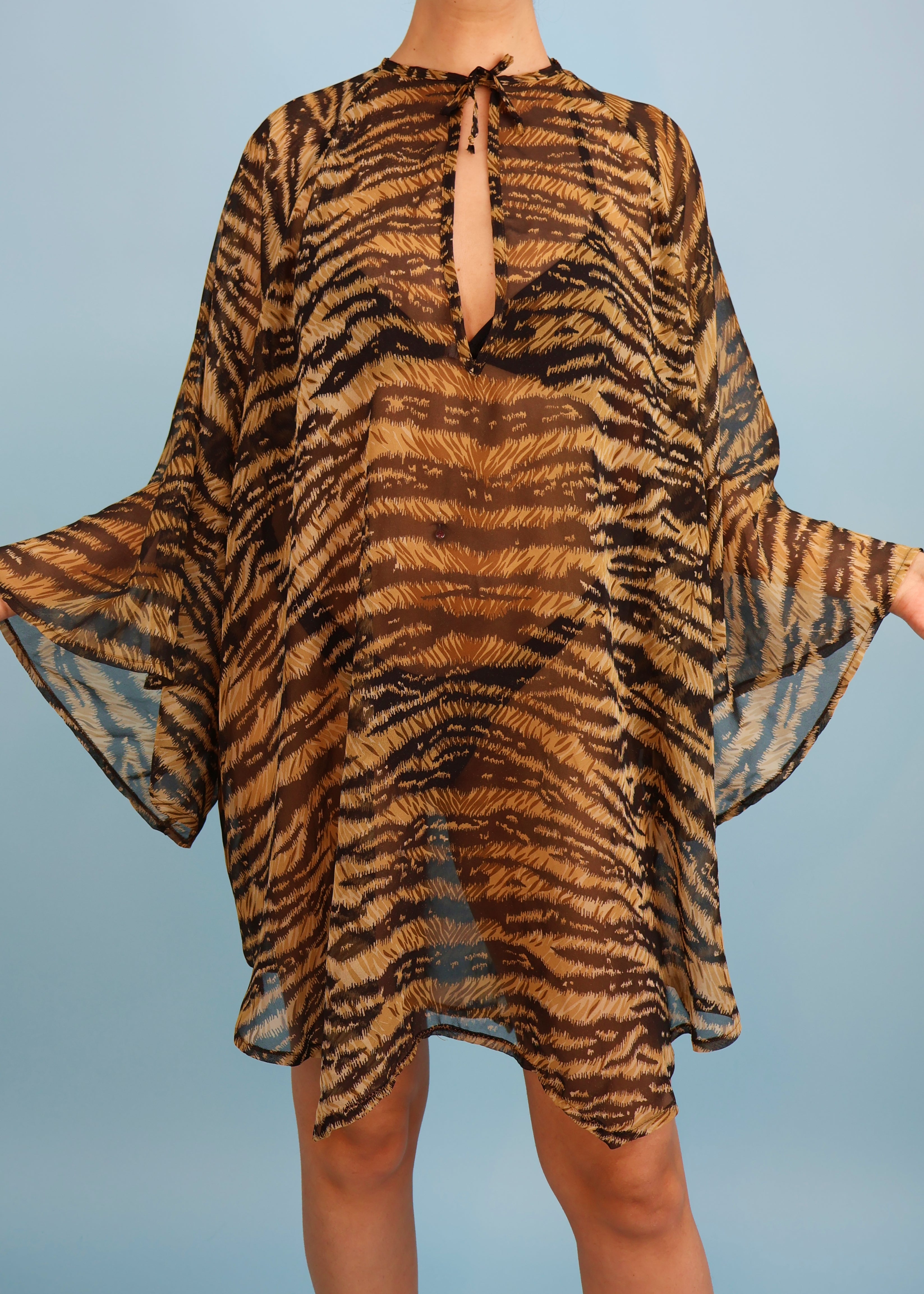 Dolce & Gabbana – Studded Petals Vintage