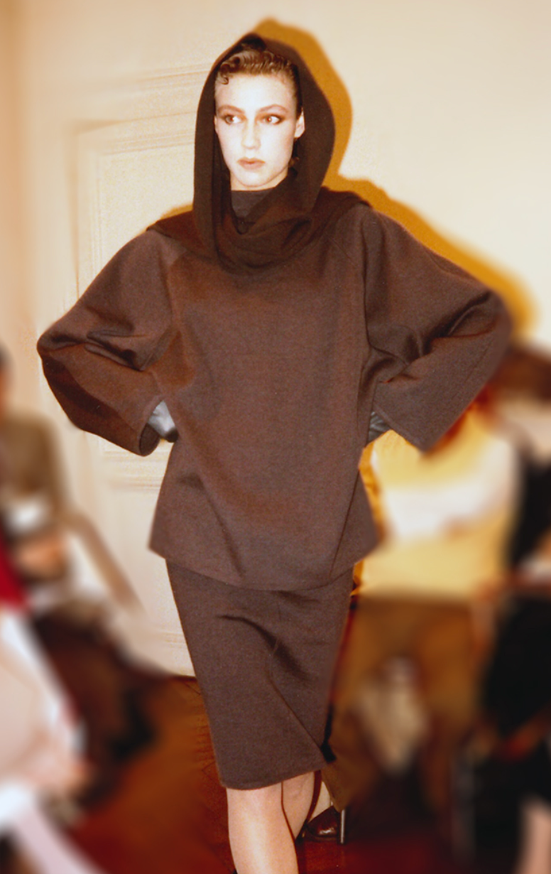 Azzedine Alaïa Fall 1984 Runway Brown Knitted Sweatshirt