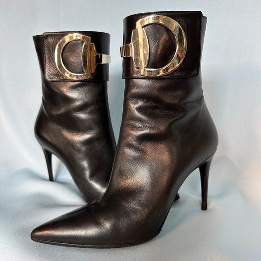 Louis Vuitton Black Leather Buckle Detail Heeled Boots – Studded Petals  Vintage