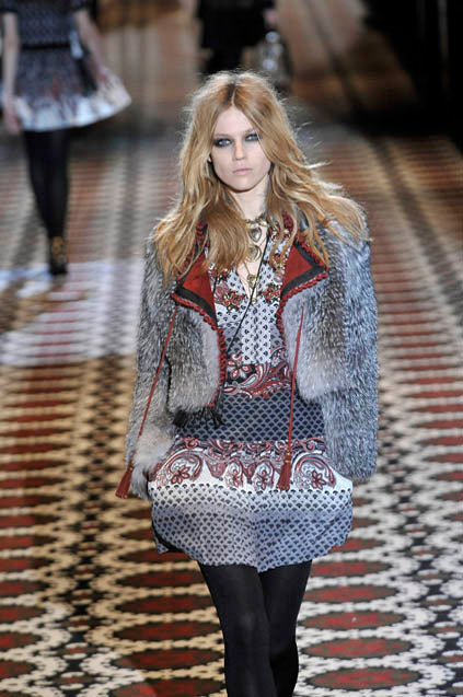 Gucci Fall 2008 Runway Silk Printed Leather Tassel Dress