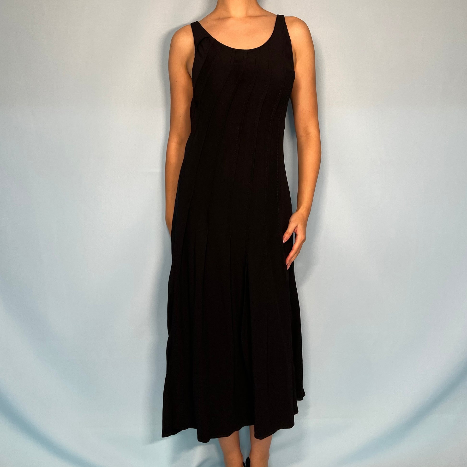 anna molinari black dress Anna Molinari Black Silk Sleeveless Dress M-L AB Condition 78cm